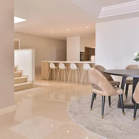 Spectacular Frontline Penthouse